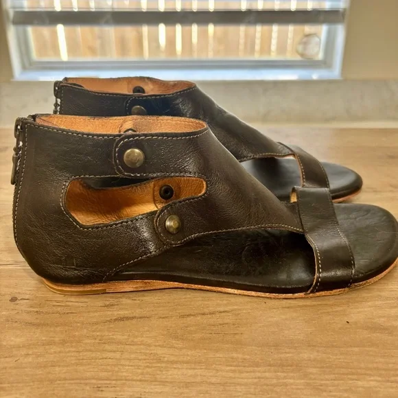 Women’s Bed Stu Soto Black Leather Sandals - Picture 6 of 10